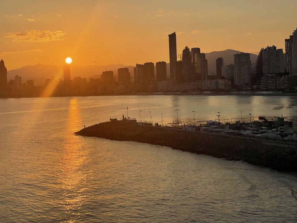 PUESTA DE SOL EN BENIDORM
