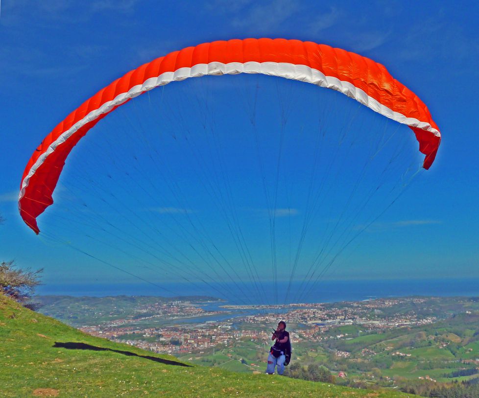 Volando sobre la Bahía de Txingudi.