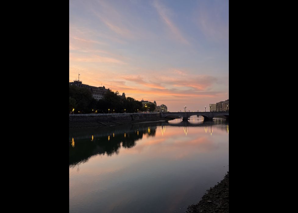 Atardecer sobre el Urumea