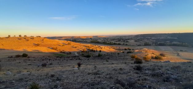 Atardecer en el valle de Esgueva.