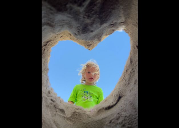 En el centro de mi corazón de arena.