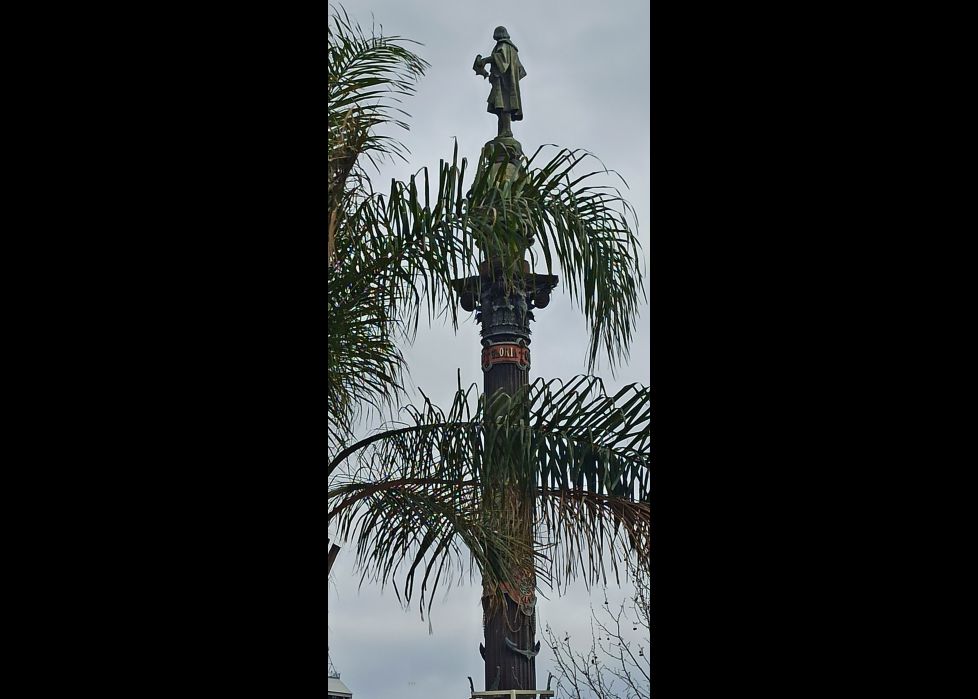 Colón oteando el horizonte. 