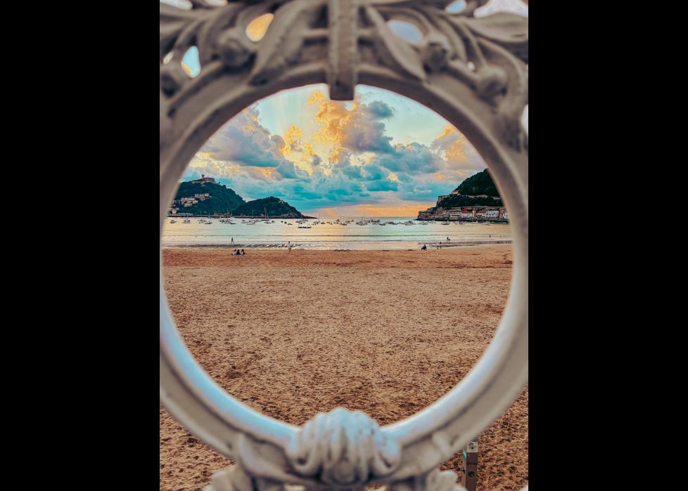 la concha en el marco