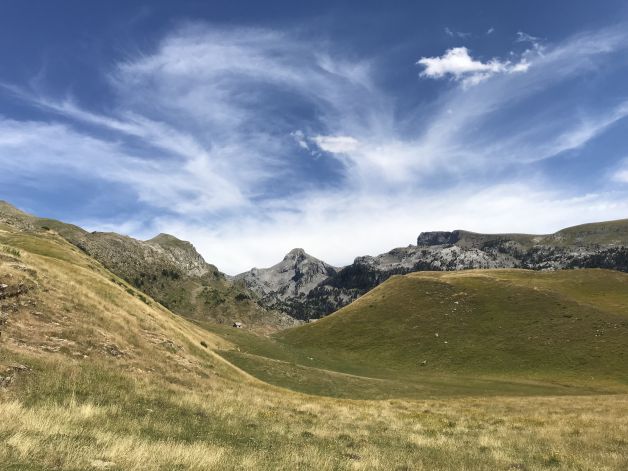 kurbak eta ertzak zerupean