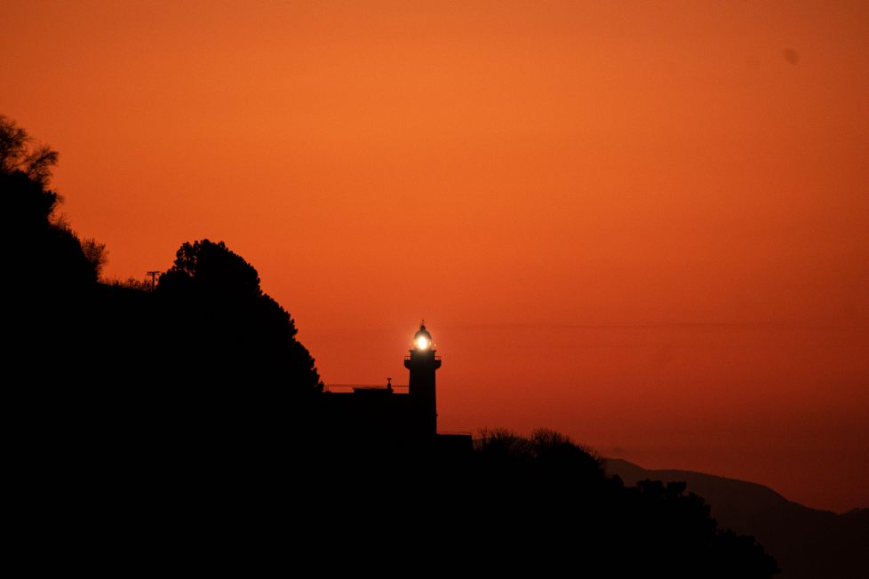 Luz que nunca duerme.