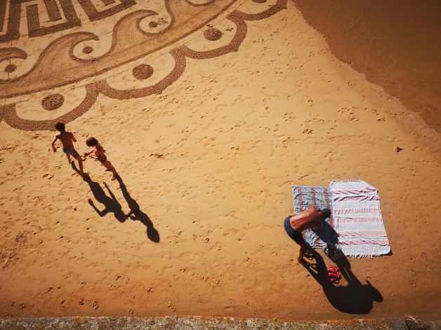 Mosaico en la arena