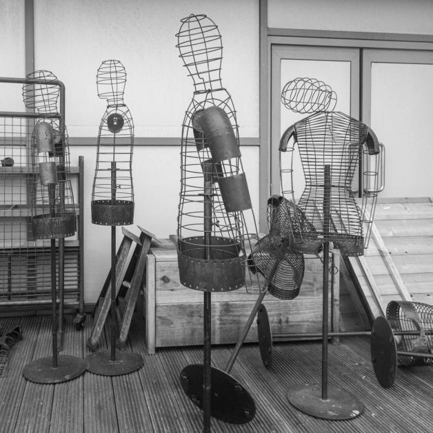 Personas alambristicas