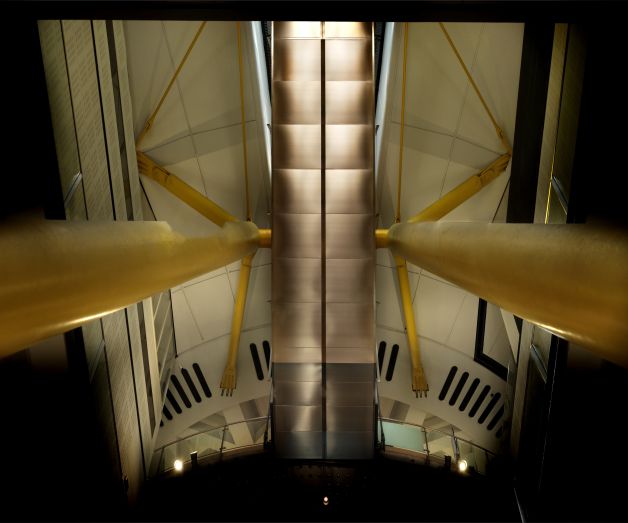 \\\"Pilares amarillos\\\"