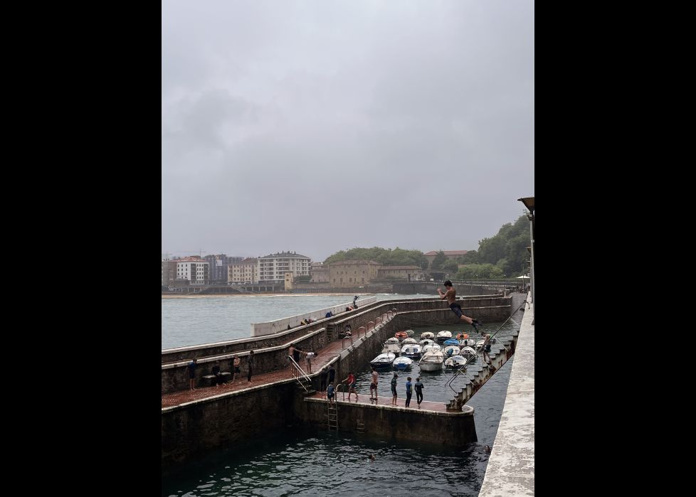 Salto desde la carretera