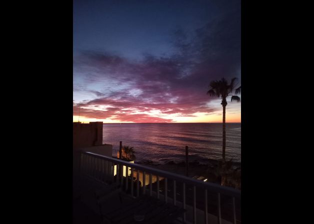 Última luz en la costa