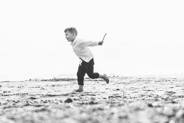 correteando en la playa