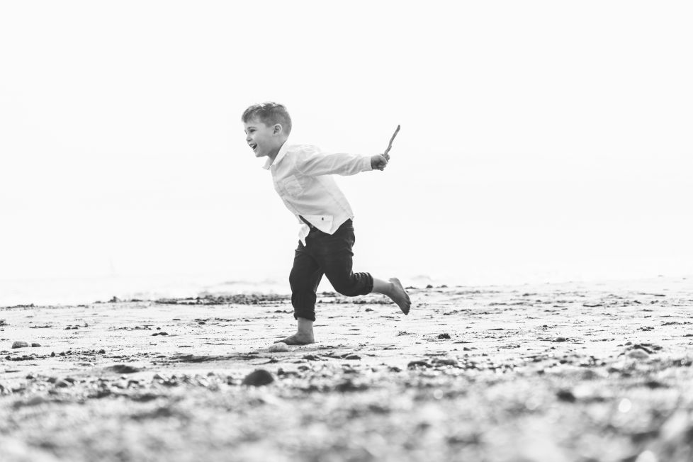 correteando en la playa