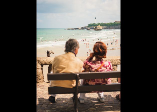 Disfrutando de las vistas en Biarritz
