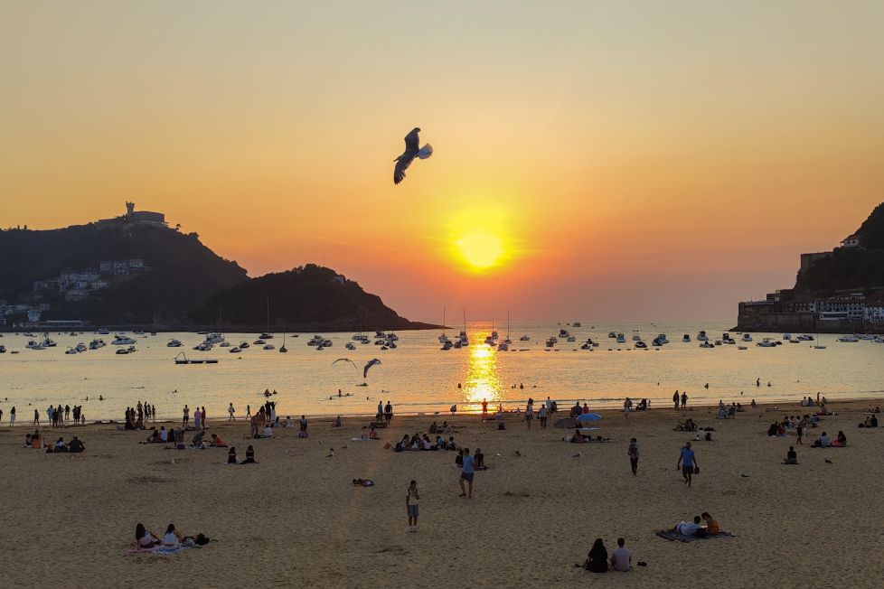 Atardecer en la bahía donostiarra. 