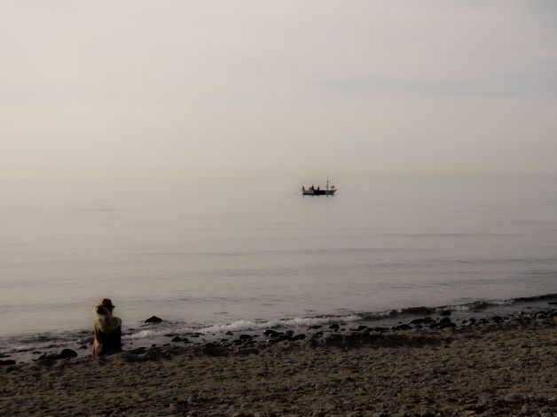 MIRANDO AL MAR