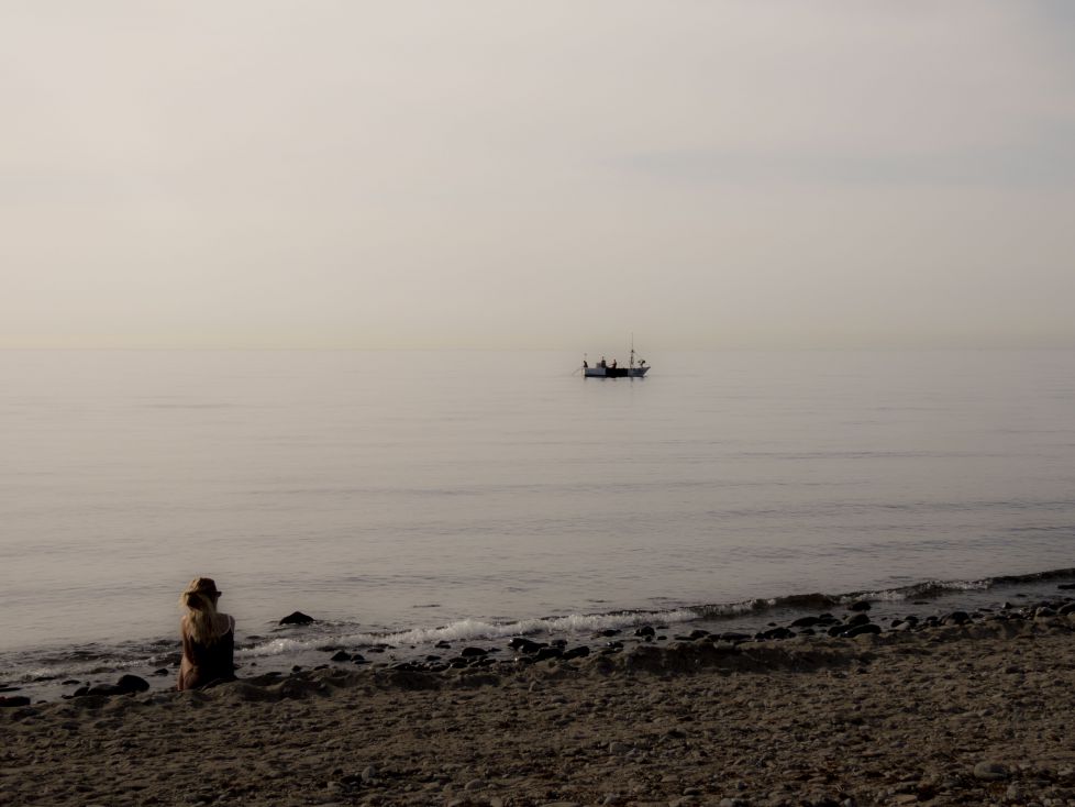 MIRANDO AL MAR