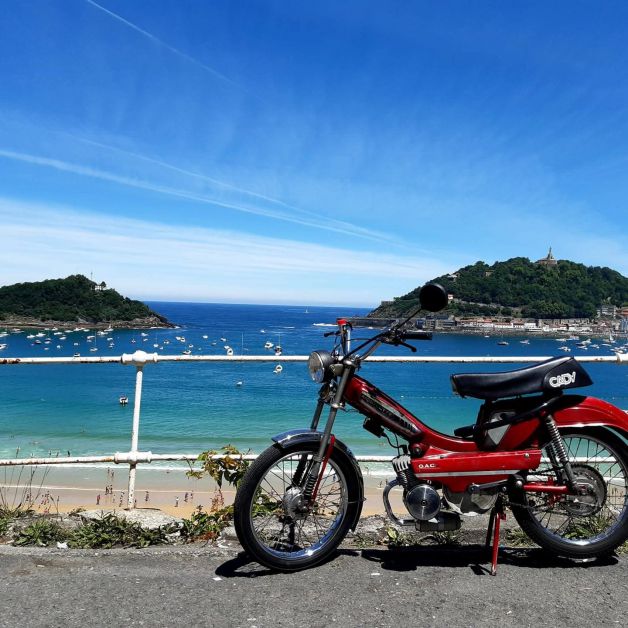 Mobylette en Donosti