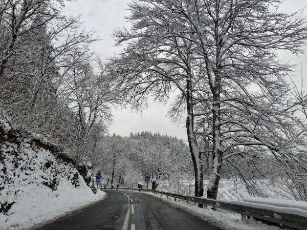 Nieve en la carretera.