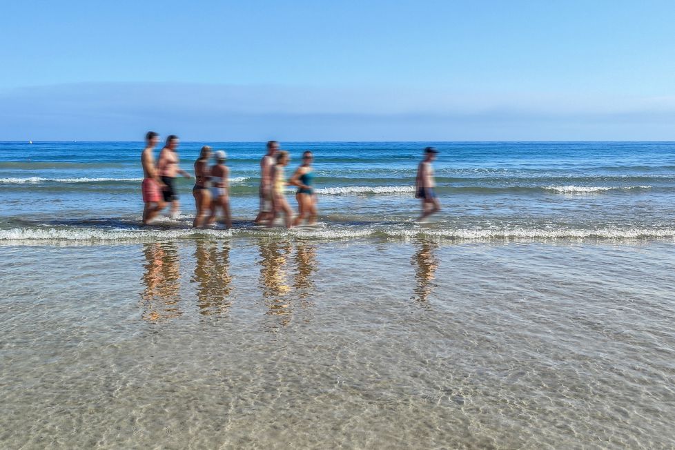 De paseo por la playa