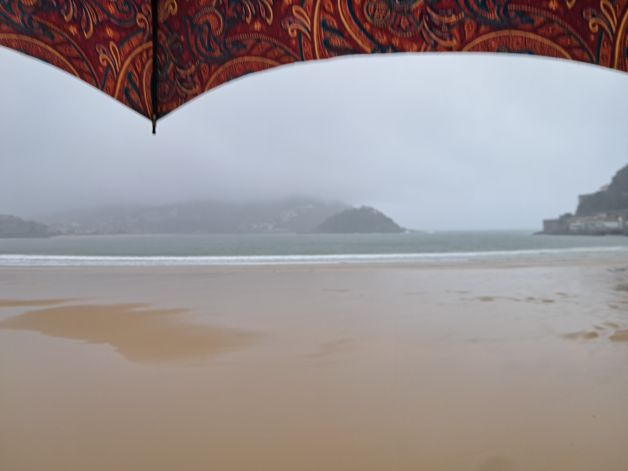 Bajo el paraguas