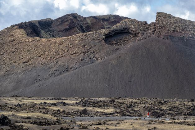 Bajo el Volcan del Cuervo