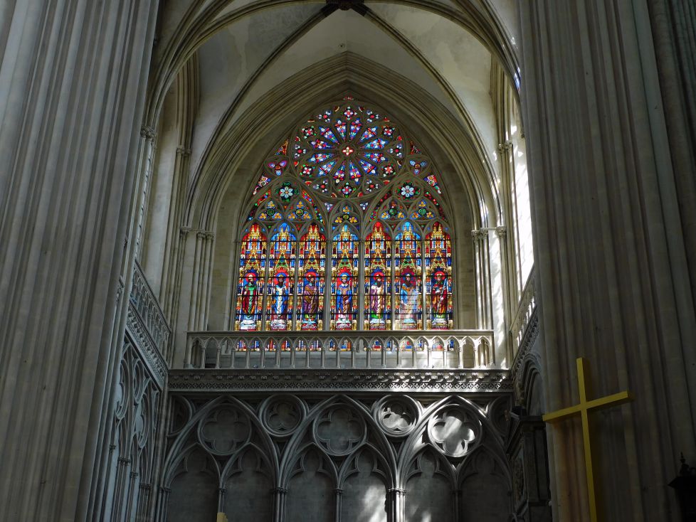 Colores vivos en la catedral.