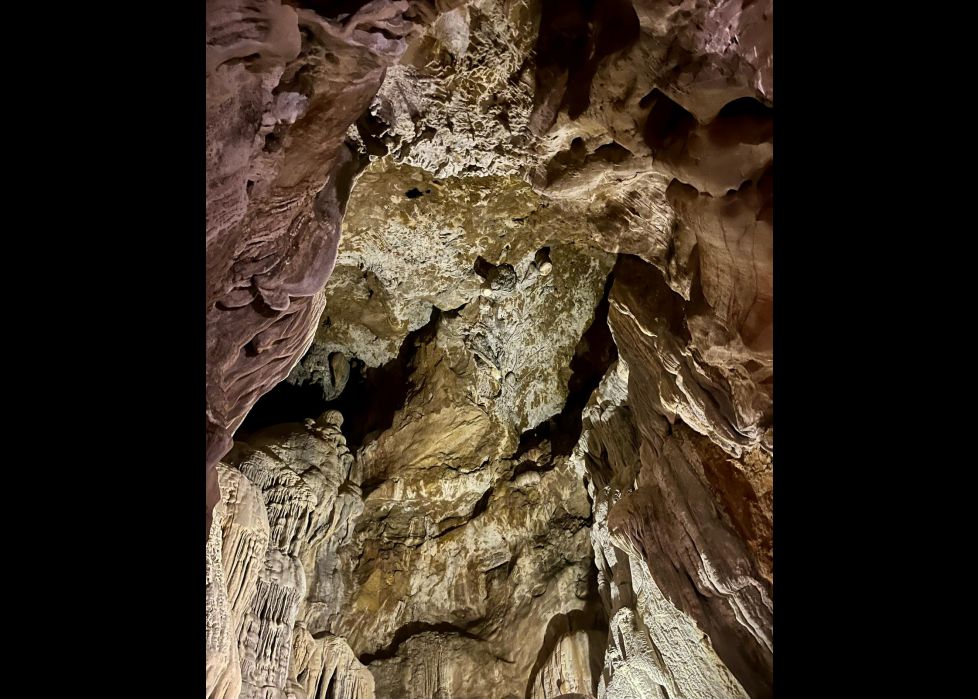 La cueva de las gűixas