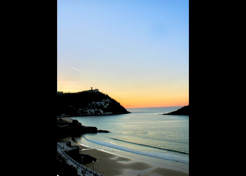 “Donde el mar abraza la ciudad” Donosti San Sebastián 