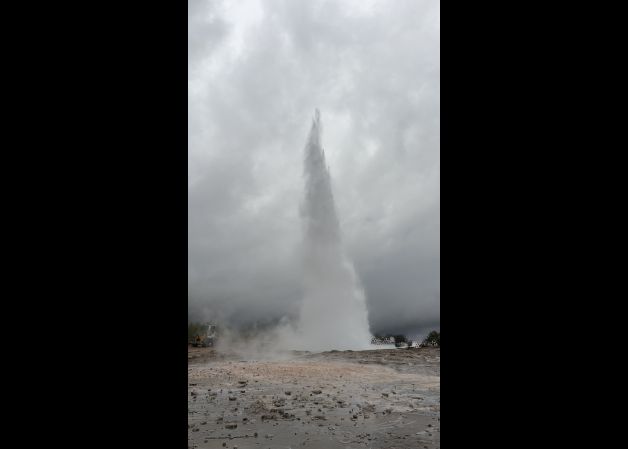 El géiser integrado en las nubes