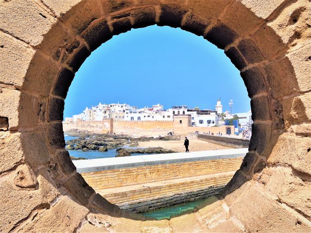 Harresiko begizulotik kasbah ikusten dut. [Essaouira, Maroko]