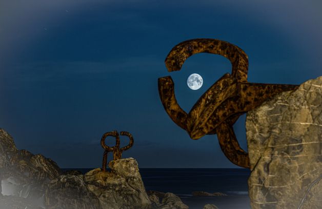 El Peine y la Luna