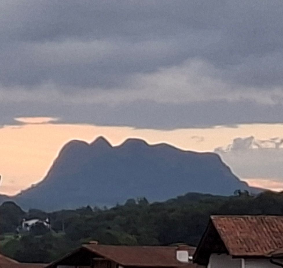 "Peñas de Aia", vistas desde Sokoa.