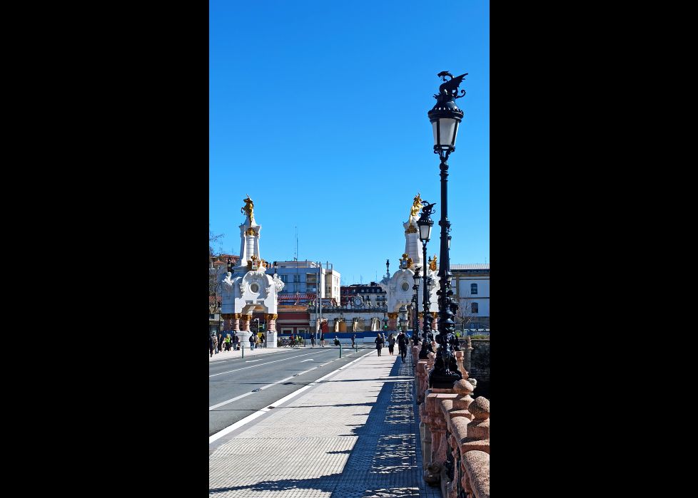 Puente Maria Cristina!!