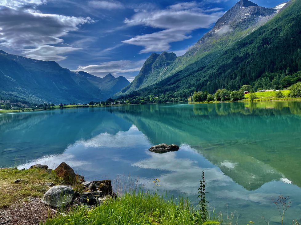 REFLEJOS EN EL LAGO DE OLDEN