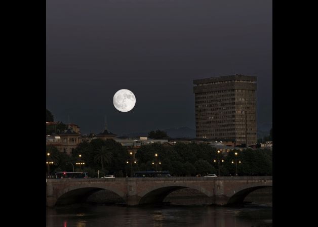 La Torre y la Luna 