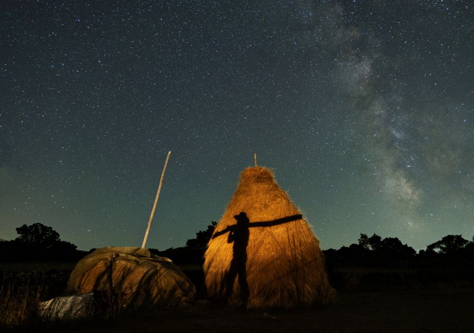 Trabajando bajo la via lactea