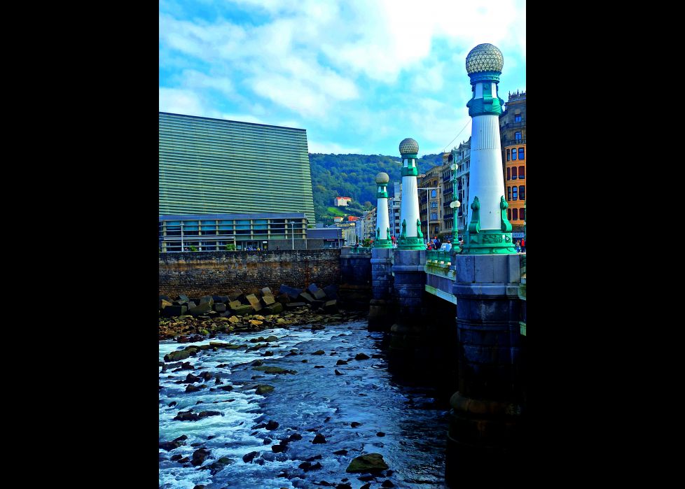 Urumea y puente del Kursal!!