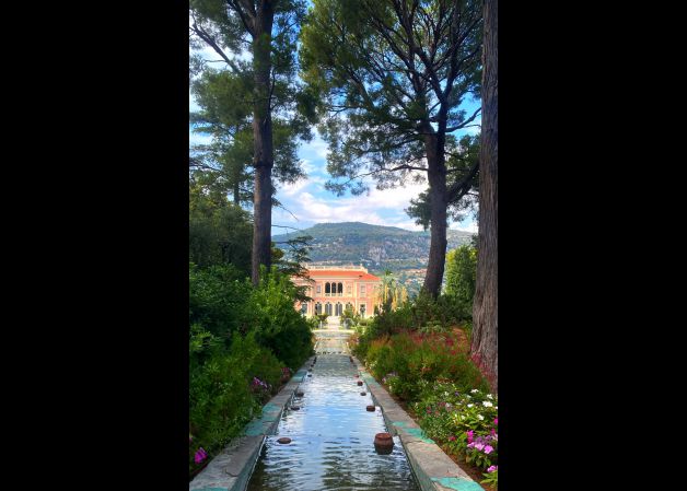 Villa Eprhussi!!