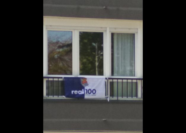 Balcón con mi Bandera