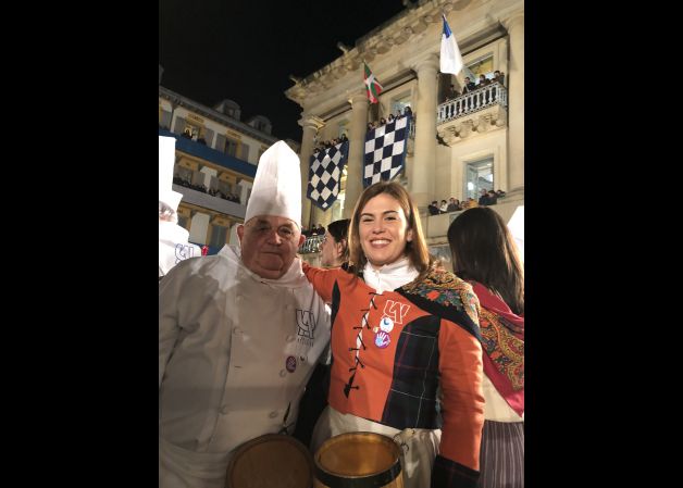 TIO Y SOBRINA EN LA ARRIADA
